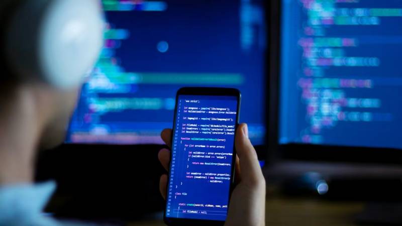 边缘计算是否会重构河南软件开发的技术版图，取代传统云计算？
